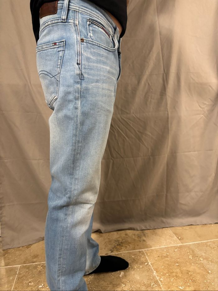 Jeans tommy hilfiger taille w33 L32 - photo numéro 2