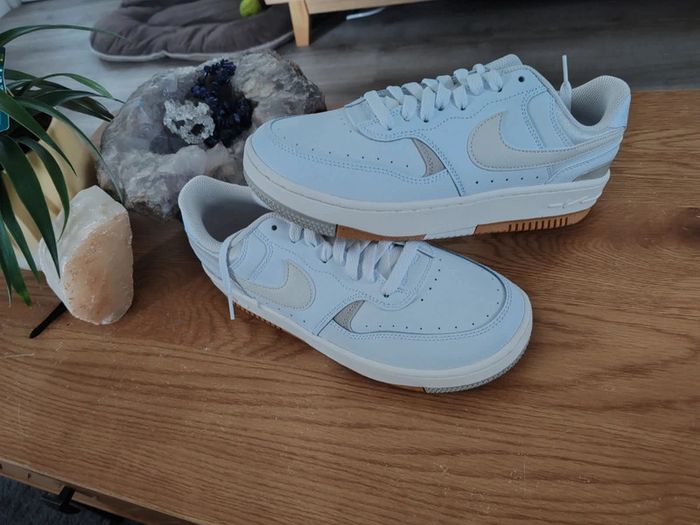 Nike Air Force Gamma blanche neuve taille 40.5 - photo numéro 2