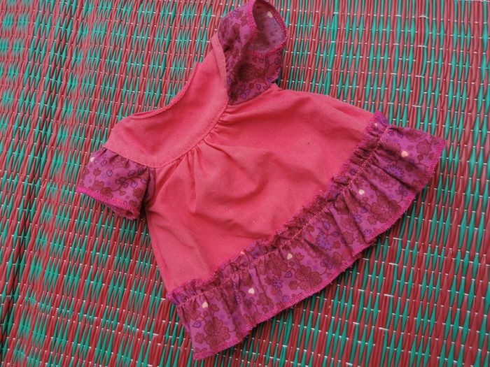 Petite robe rose pour poupée Corolle