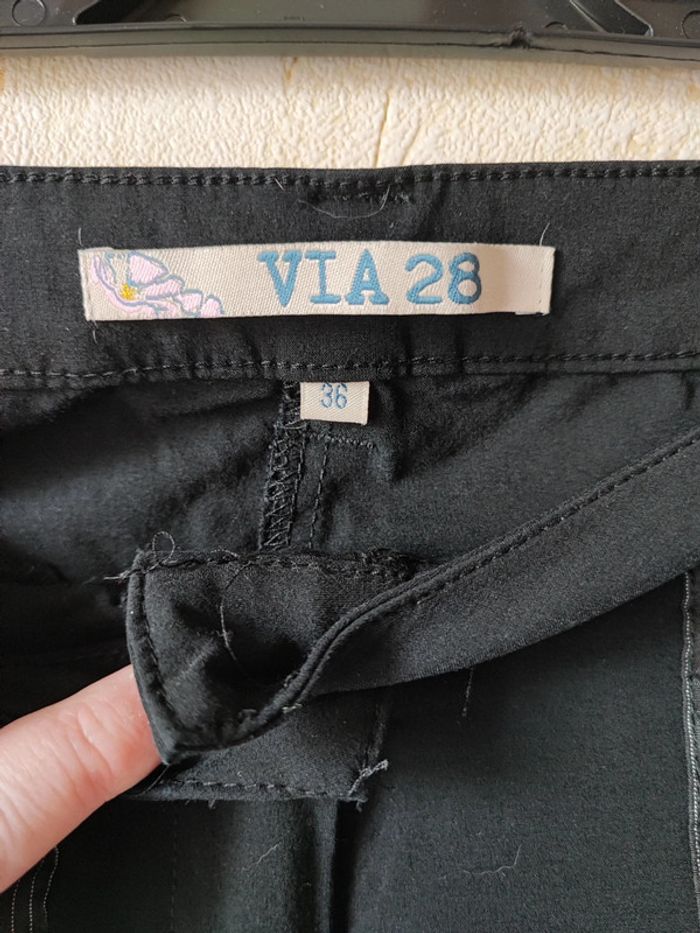 Pantalon noir et gris - photo numéro 4