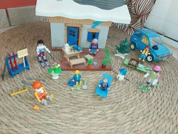 Chalet ski  +voiture playmobil