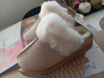 Sabots fourrés femme neuf taille 38 