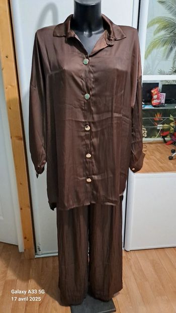 Ensemble 42/44 neuf