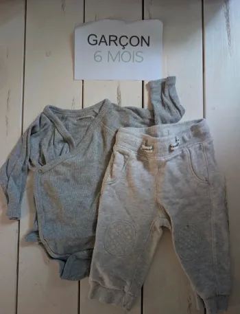 Body et pantalon bébé garçon 6 mois