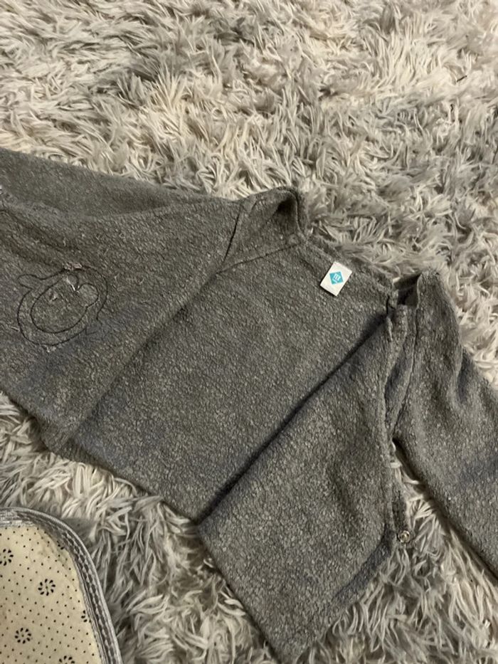 Pull gilet gris - photo numéro 4