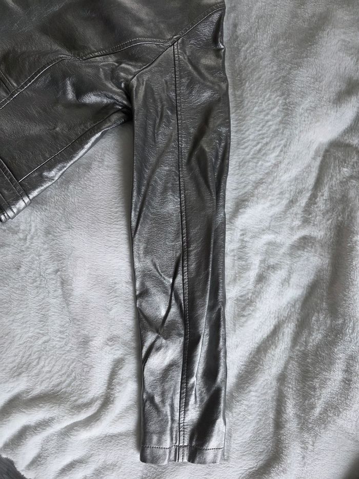 Veste en cuir grise - photo numéro 9