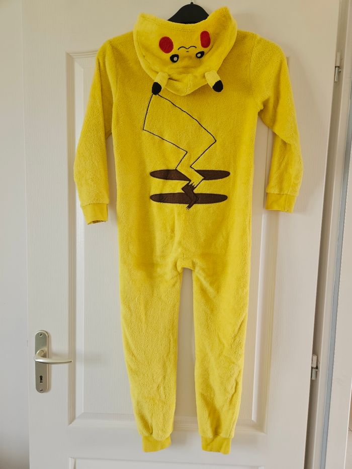 Combinaison polaire Pikachu 10ans - photo numéro 2