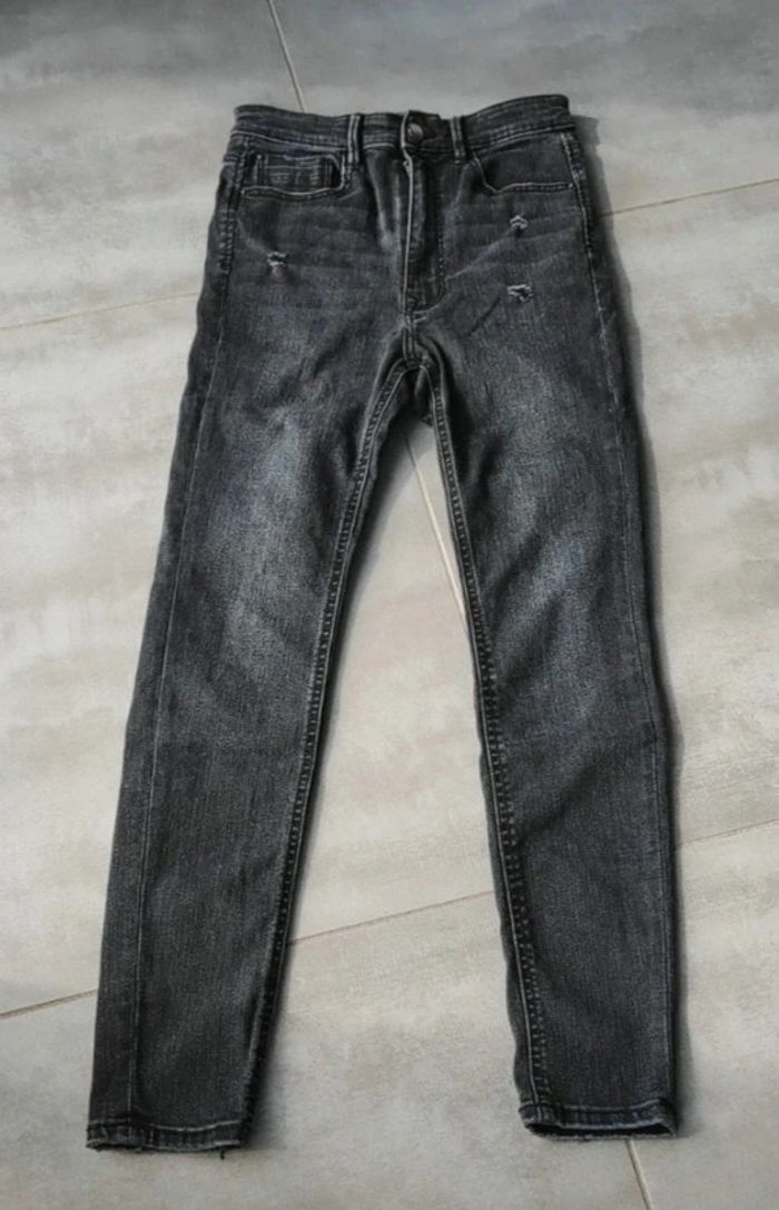 Stradivarius jeans taille S - 36  très bon état - photo numéro 4