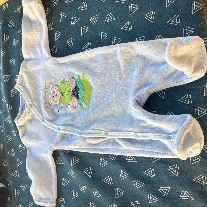 Lot de 6 pyjamas 1 mois en bon état - photo numéro 4