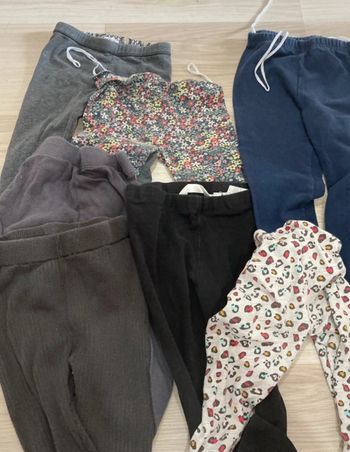 Lot 7 leggings fille 24 mois – bon état + petits défauts – parfait pour jouer dehors !