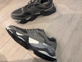 New balance 9060 grise taille 44