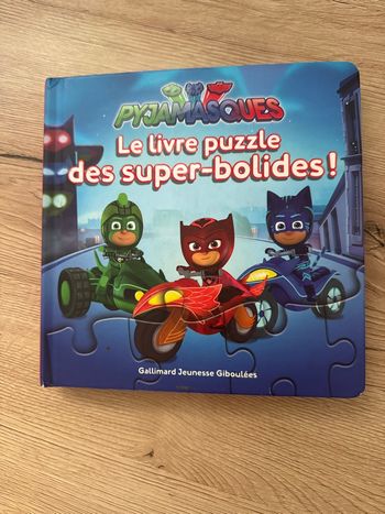 Le livre puzzle des super-bolides! Pyjamasque