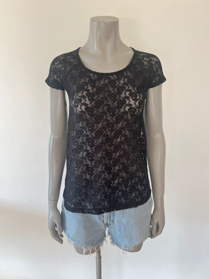 🖤 T-shirt en dentelle noire transparent – Taille S - photo numéro 3