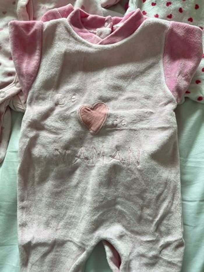 Pyjamas velours 1 mois - photo numéro 2