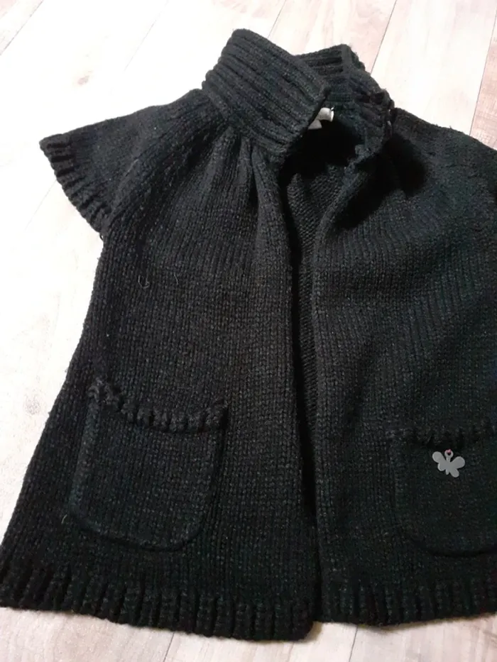 Gilet sans manches fille noir 5 ans - photo numéro 3