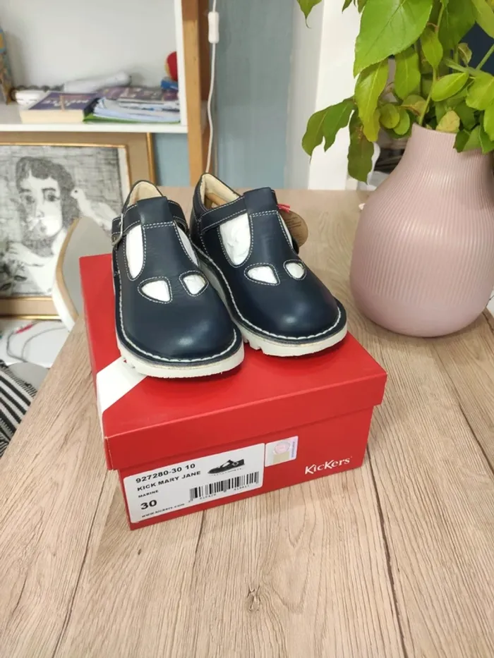 Chaussures kickers 30 bleu marine Mary Jane semelle mousse de confort. - photo numéro 2