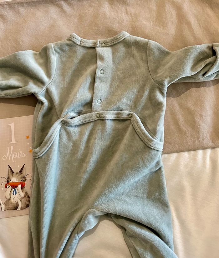 Lot 2 pyjamas Bout’Chou -1mois - photo numéro 4