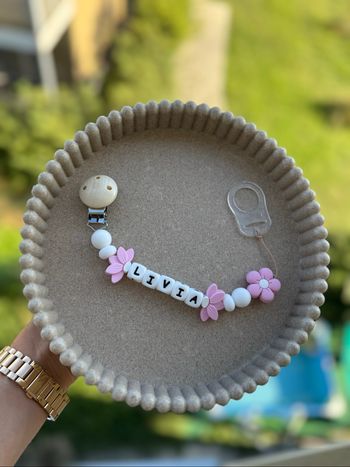 Attache tétine personnalisée