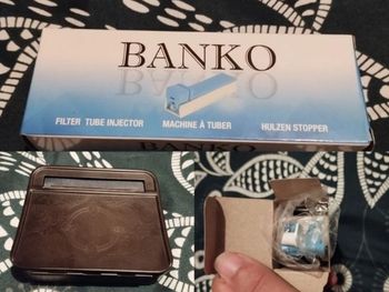 Tubeuse et rouleuse a tabac