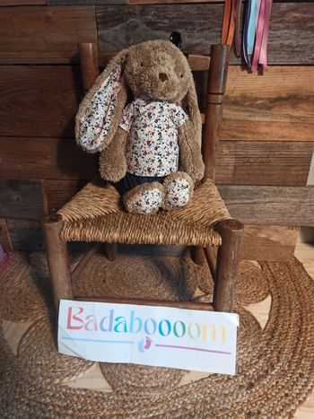 Peluche lapin tape à l'oeil tbe