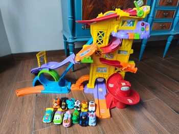 Tut Tut maxi looping 