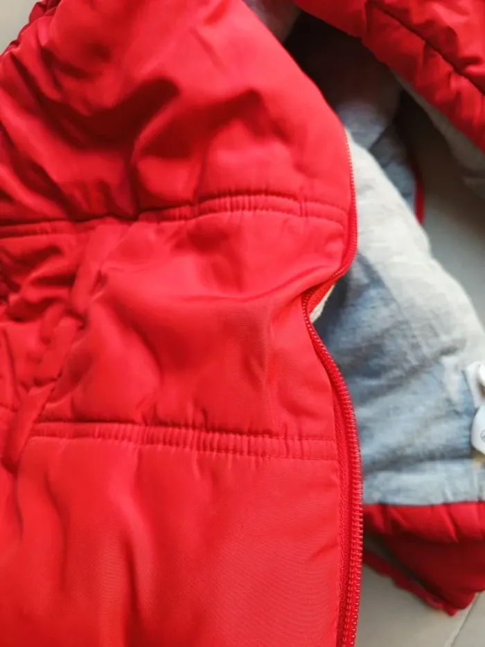Doudoune sans manche taille 7/8 ans - photo numéro 2