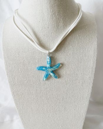 Collier cordon à pendentif étoile de mer