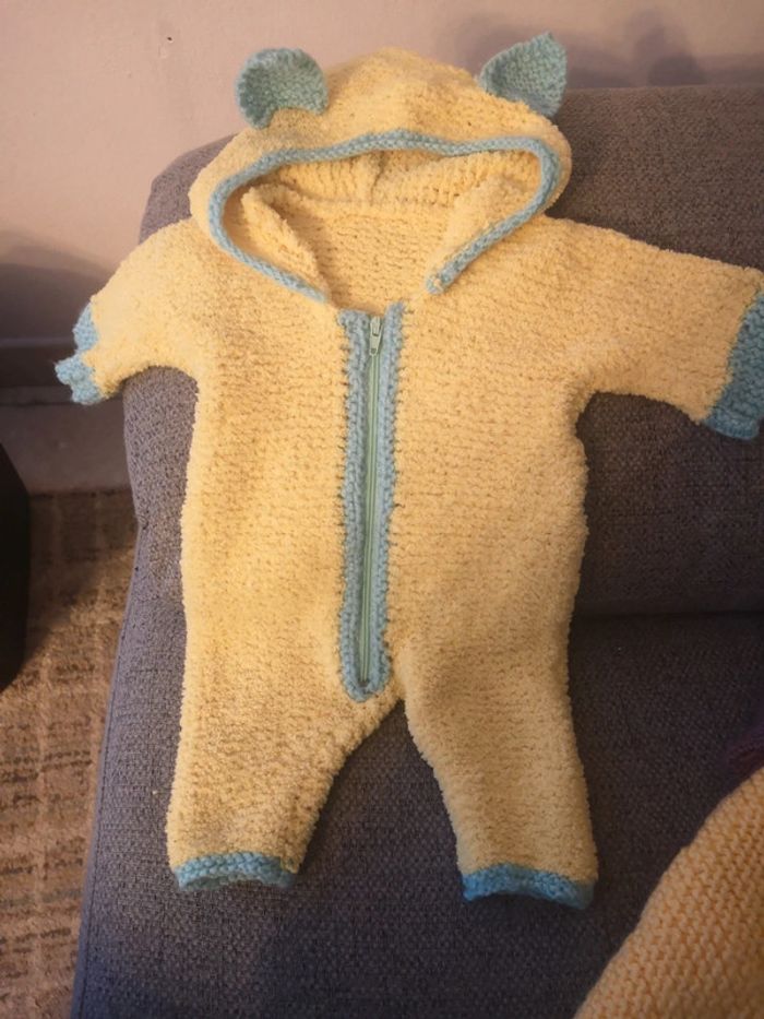 Lot vêtements tricotés - photo numéro 2