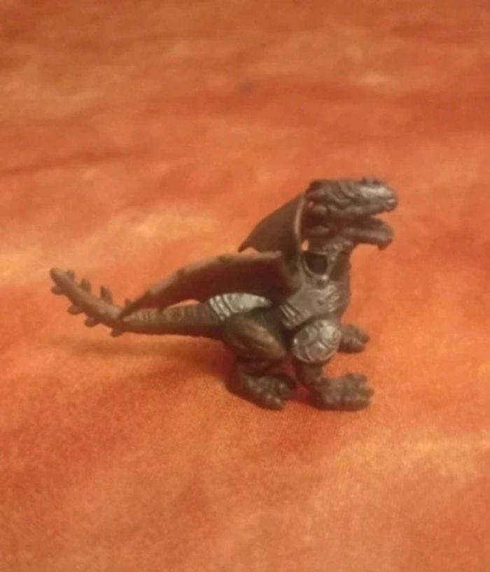 Figurine dragon en PVC - photo numéro 4