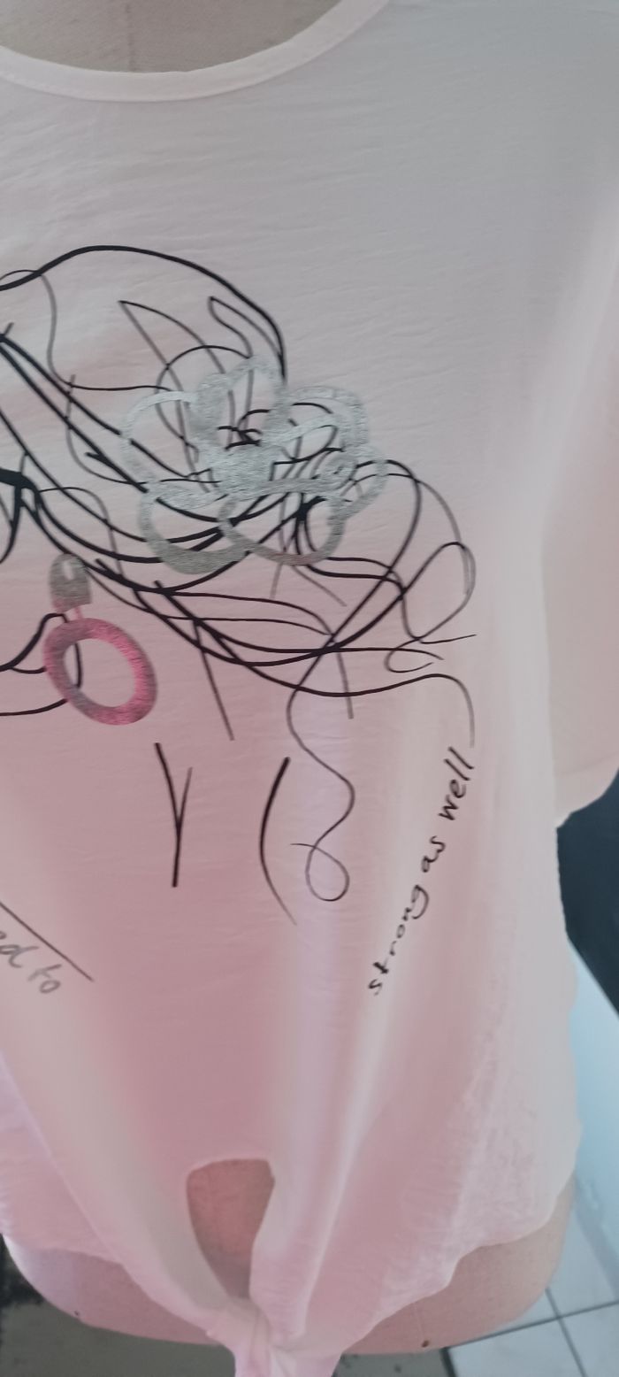 Très joli haut femme - photo numéro 5