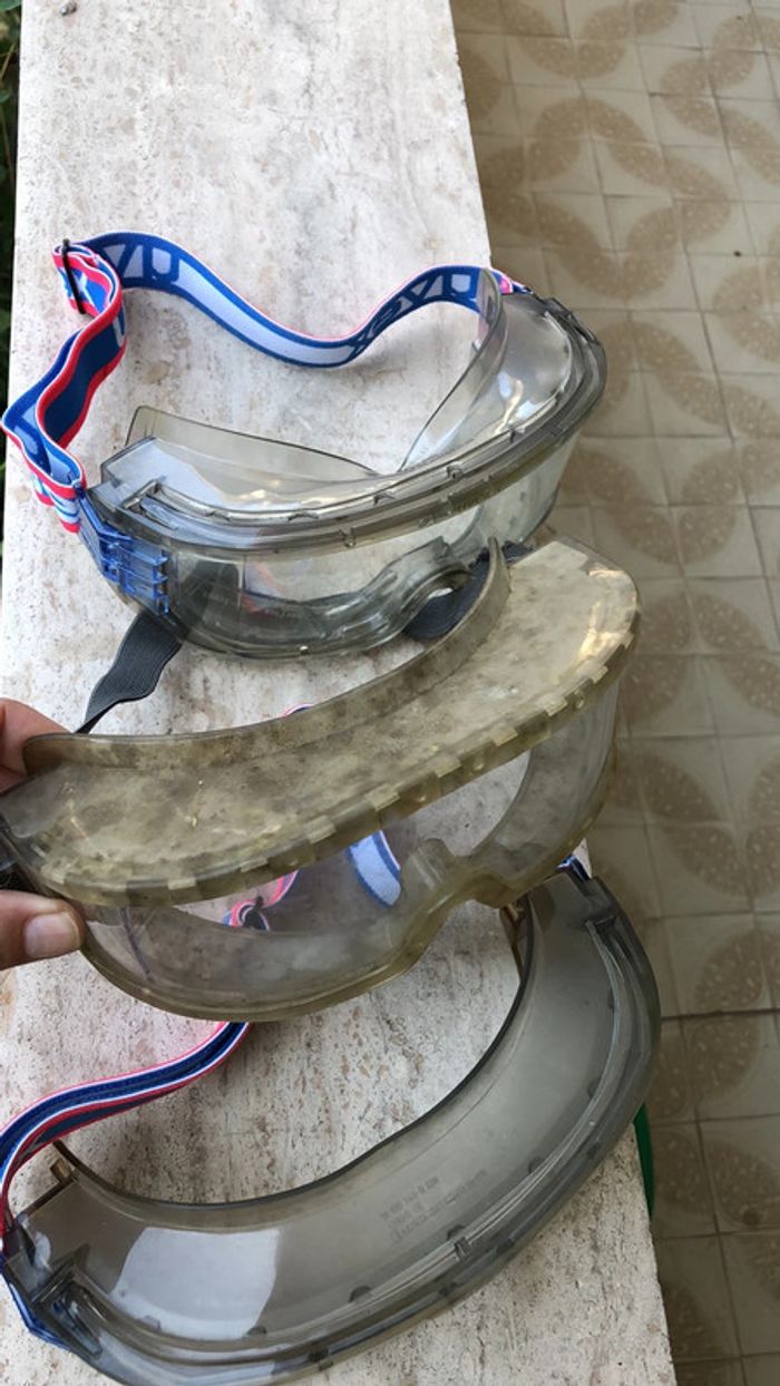2 paires de lunettes de protection - photo numéro 3
