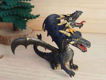 Bullyland Dragon noir argenté Figurine animal imaginaire
