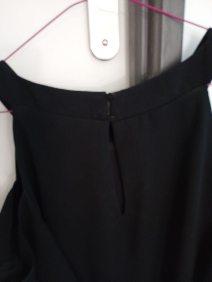 Robe noire - photo numéro 3