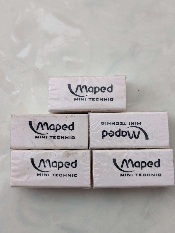 Lot de 5 gommes Maped blanches. - photo numéro 2