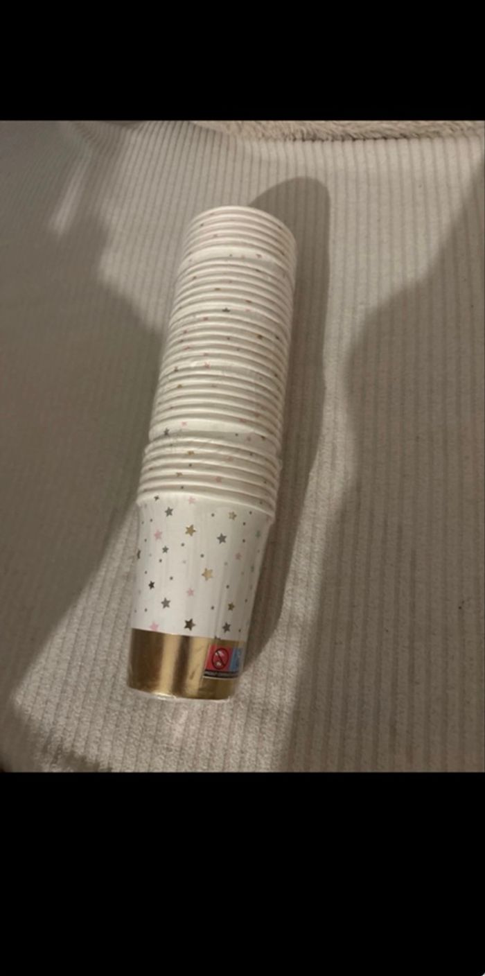 Lot assiette et gobelet - photo numéro 2