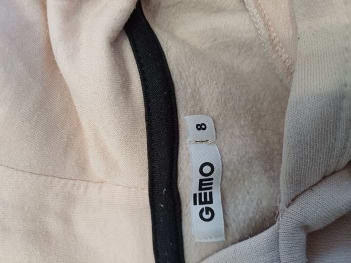 2 sweats filles Taille 8 ans - photo numéro 6