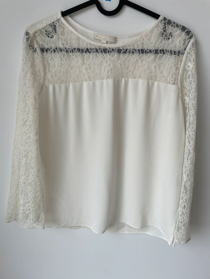 Top effet cape en dentelle Maje