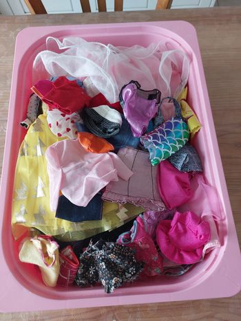 Vêtements poupée barbie 