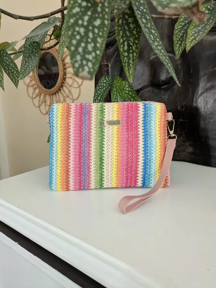 Sac en raphia rayé – neuf – l’accessoire qui respire la joie de vivre - photo numéro 8