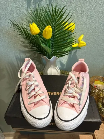 Jolies baskets roses basses état excellent 38