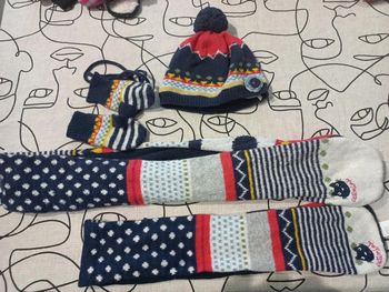 Ensemble bonnet echarpe moufles Catimini