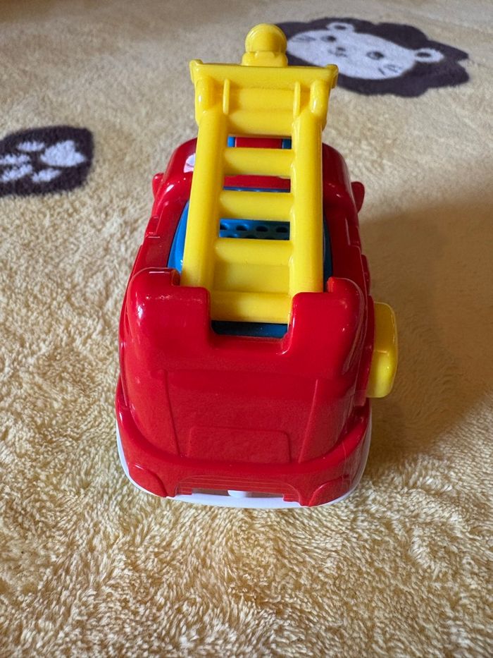 Tutut bolide mahé le camion de pompier - photo numéro 4