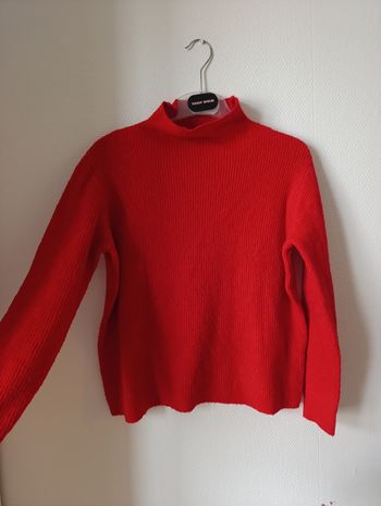 Pull rouge 