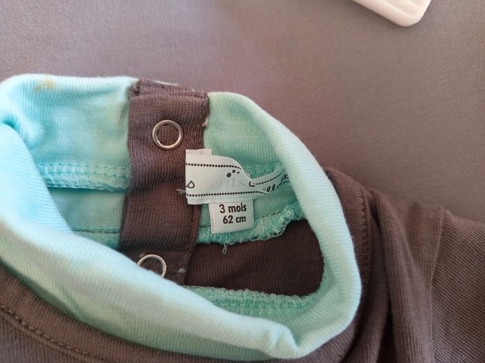 Sous pull 3 mois - photo numéro 2