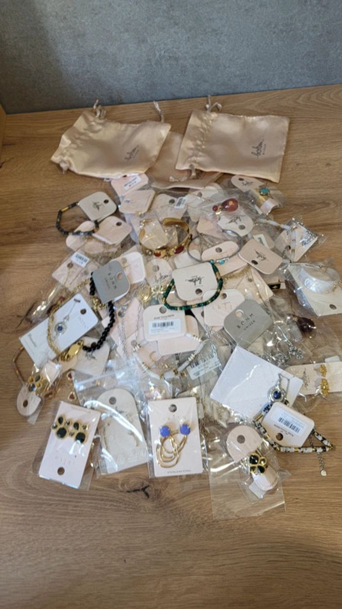 Lot bijoux bohm et ikita
