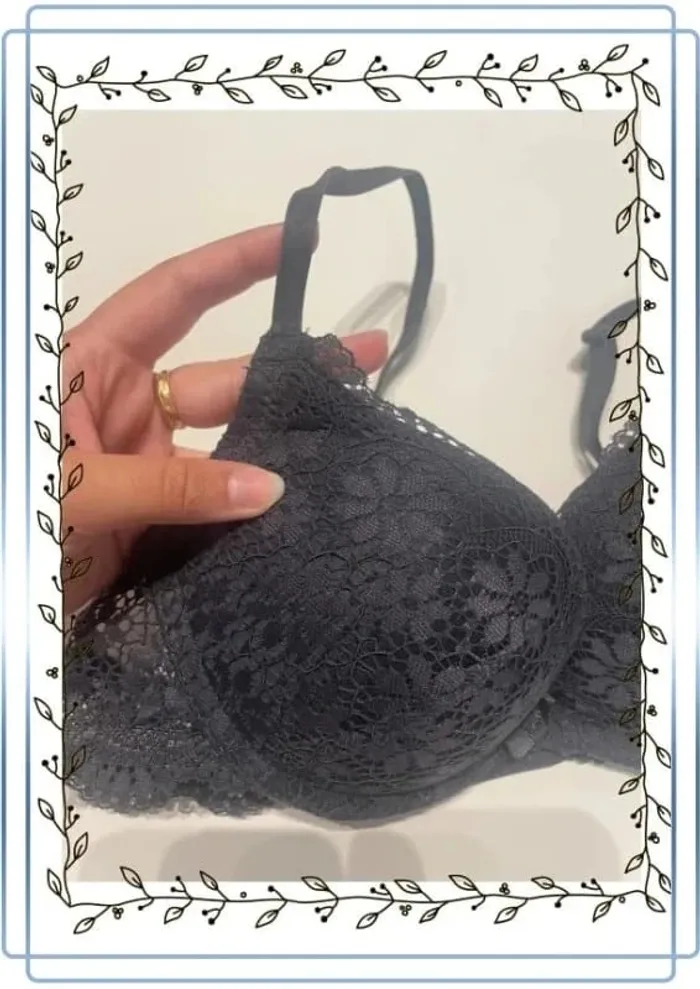 Soutien gorge violet foncé secret possessions, taille 85B, très bon état - photo numéro 2