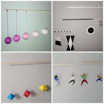 Neuf lot de 4 mobiles Montessori