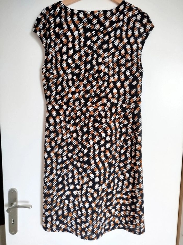 Jolie robe d'été - photo numéro 2