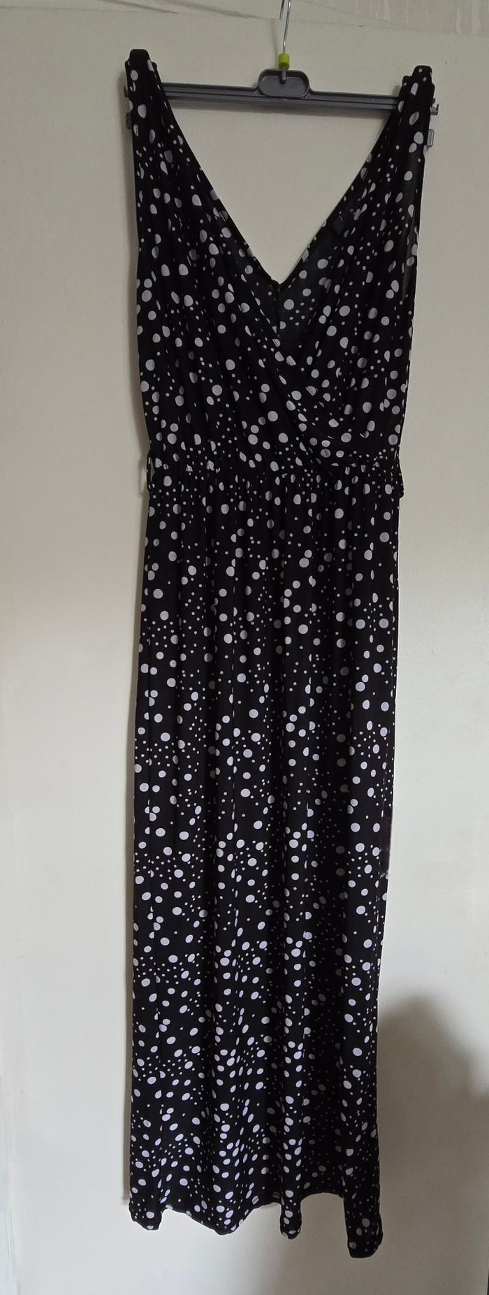 Robe noire a poids
