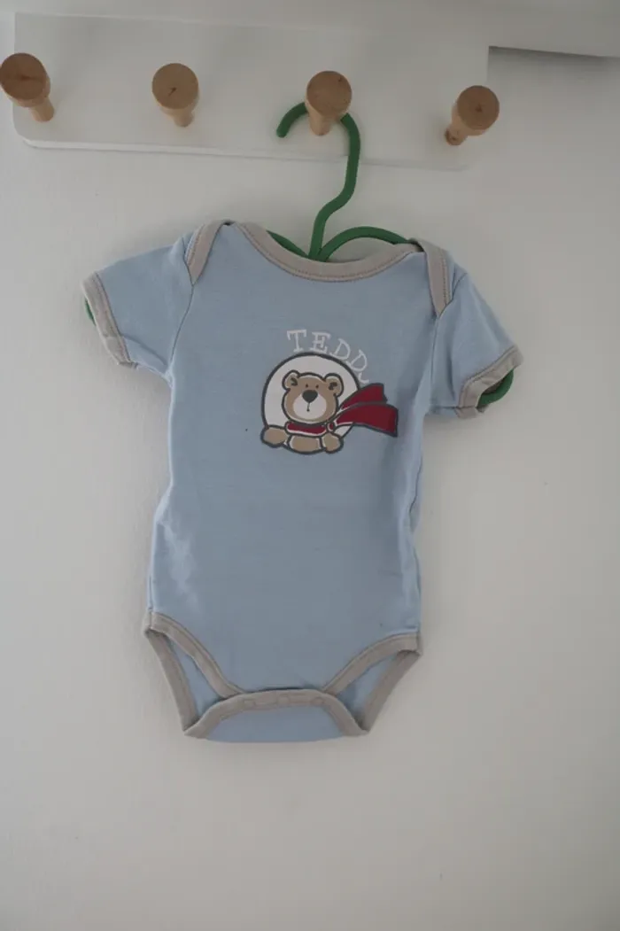 Lot bodies été garçon sans marque 3 mois - photo numéro 4